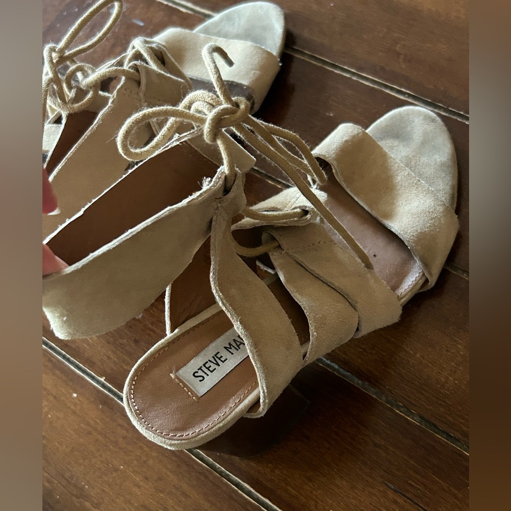 Steve Madden Women's Beige Lace-Up‎ Sandals